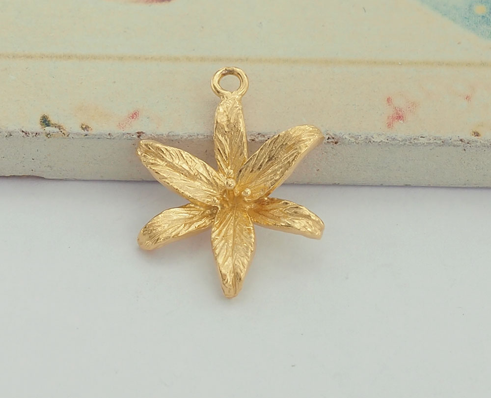 925 Sterling Silver 24k Gold Vermeil Style Lily Flower Pendant Ebay